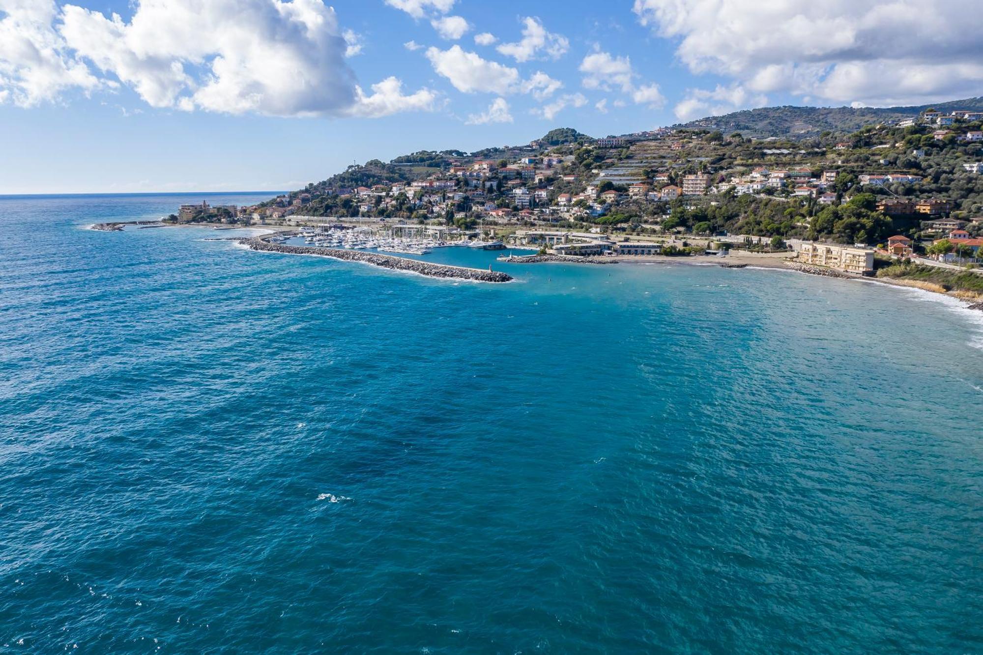 Lighthouse Διαμέρισμα San Lorenzo al Mare Εξωτερικό φωτογραφία